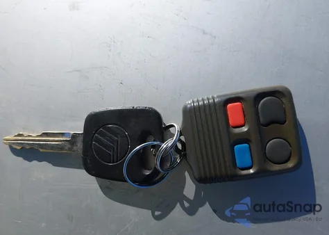 2001 Mercury Grand Marquis Ls z USA, uszkodzony, nr VIN 2MEFM75W81X653987